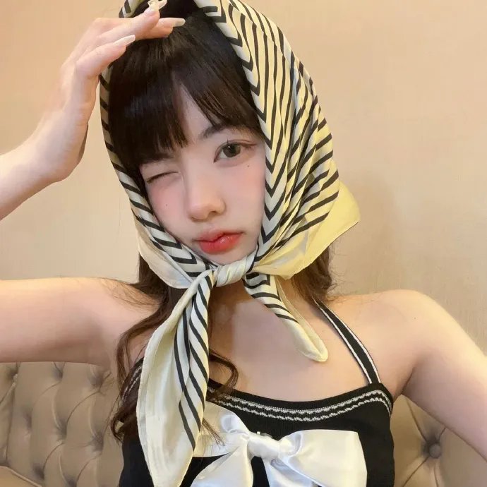 红。白。蓝
